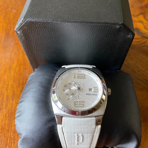 Unique Police Men's Watch - Picture 10 of 15